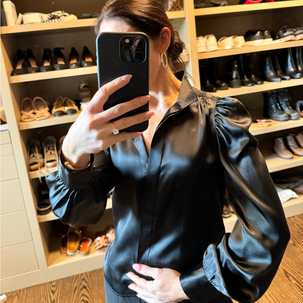 Frame black silk blouse button up size XXS